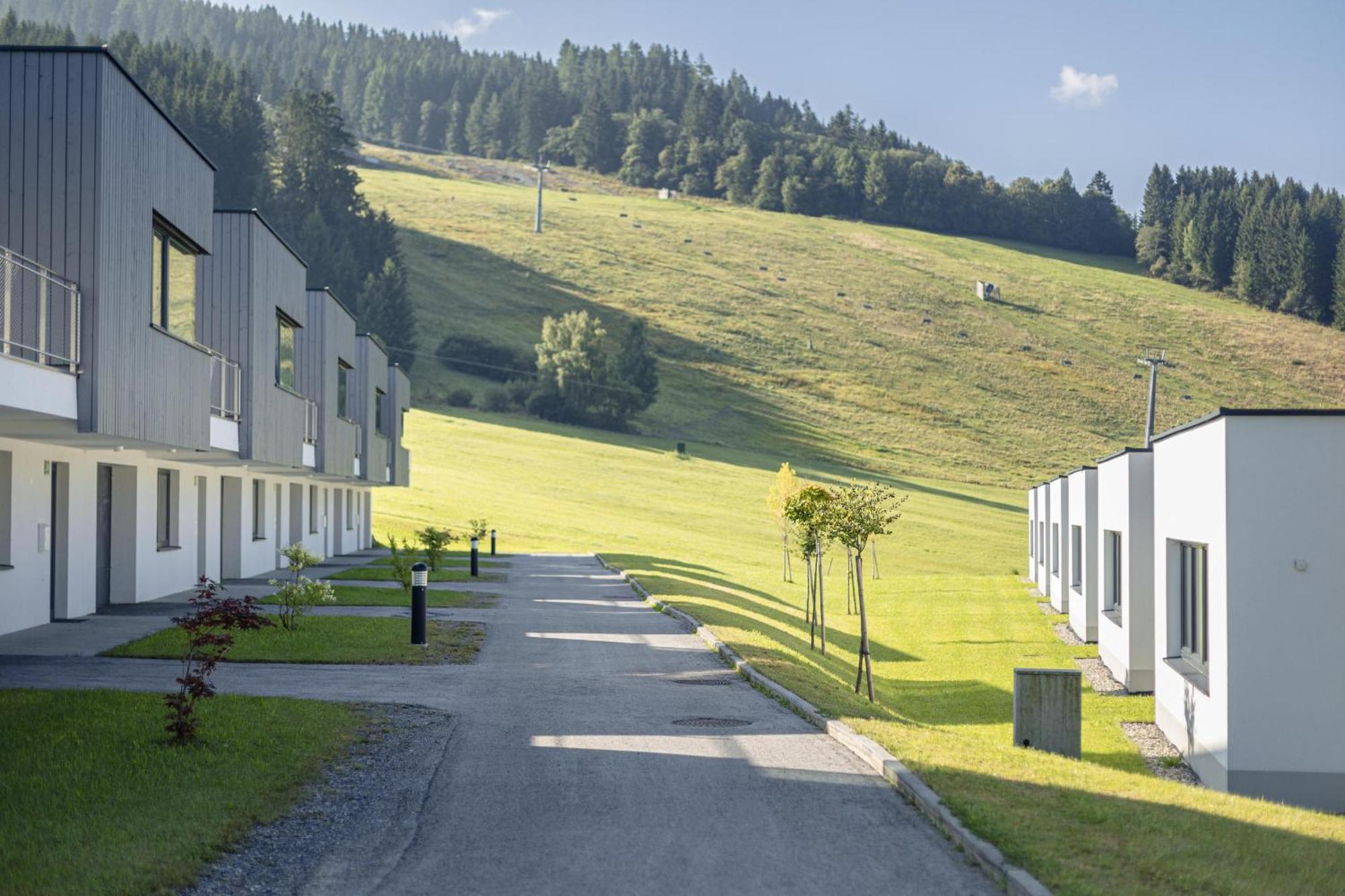 Naturpark Chalets Lambrecht By Alps Resorts Sankt Lambrecht Exteriör bild